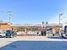 周辺：セブンイレブン足立東伊興3丁目店 徒歩4分。 310m