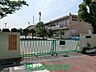 周辺：草加市立新里小学校 徒歩10分 770m
