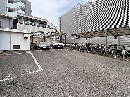 敷地内で完結する使い勝手の良さが魅力です。