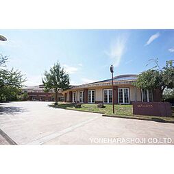 小学校「砺波市立出町小学校まで1821ｍ」