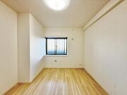 ベッドやテーブルなど、実際の家具のイメージを現地でご確認ください！