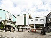 八千代市立勝田台小学校　6分421m