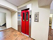 マンションにはEVつきで昇り降りラクラク！