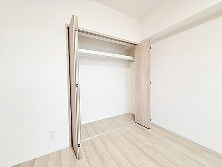 「どれぐらい入る?」を体感するには現地が一番。実際に中を覗いてみて下さい。
