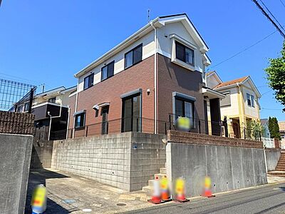 外観:実際に歩いてみると、周囲の静けさや雰囲気が良く分かります。穏やかな暮らしを体験してみてください。 外観:実際に歩いてみると、周囲の静けさや雰囲気が良く分かります。穏やかな暮らしを体験してみてください。