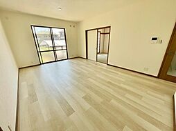 四街道市千代田3丁目 4LDKのリビング/ダイニング