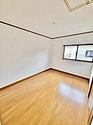 理想のイメージを形にしやすいシンプルなお部屋