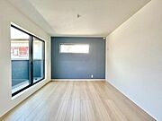 バルコニーサイドのお部屋で採光・風通りも良好