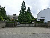 千代田中学校　徒歩7分　500ｍ