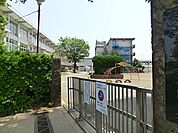 都小学校　　　徒歩18分　1417ｍ