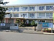 大宮小学校　徒歩13分　1000ｍ