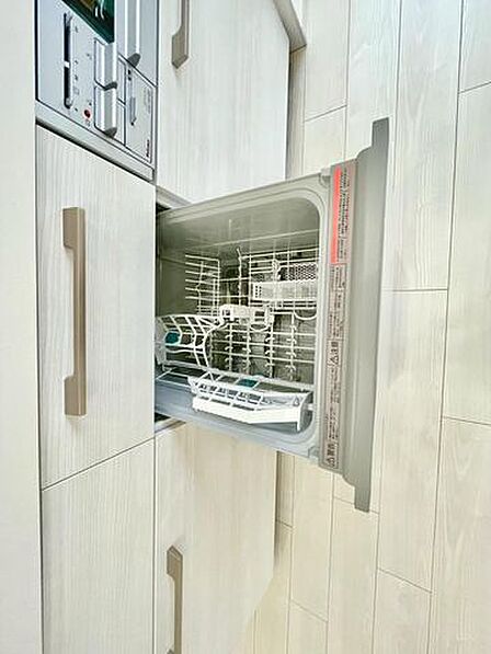 家事負担軽減の食器洗浄乾燥機付きで家事効率アップ