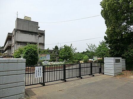 佐倉市立内郷小学校 徒歩38分。 3030m