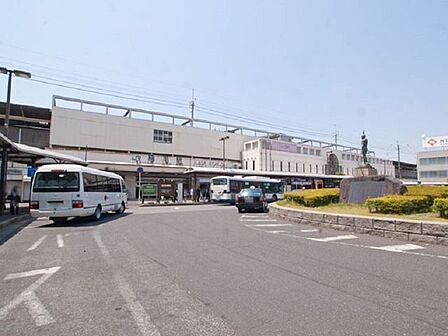 稲毛駅(JR東日本 総武本線) 徒歩16分。 1230m