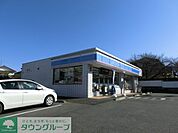 ローソン 徒歩18分。コンビニ 1370m