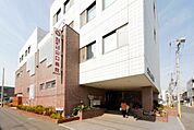 医療法人社団成和会山口病院 徒歩10分。病院 740m