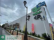 徒歩7分。サミットストア 浦安駅北口店 490m