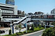 船橋駅 220m