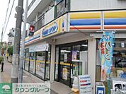 ミニストップ市川北方店 徒歩9分。コンビニ 690m