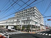 東京ベイ・浦安市川医療センター 830m