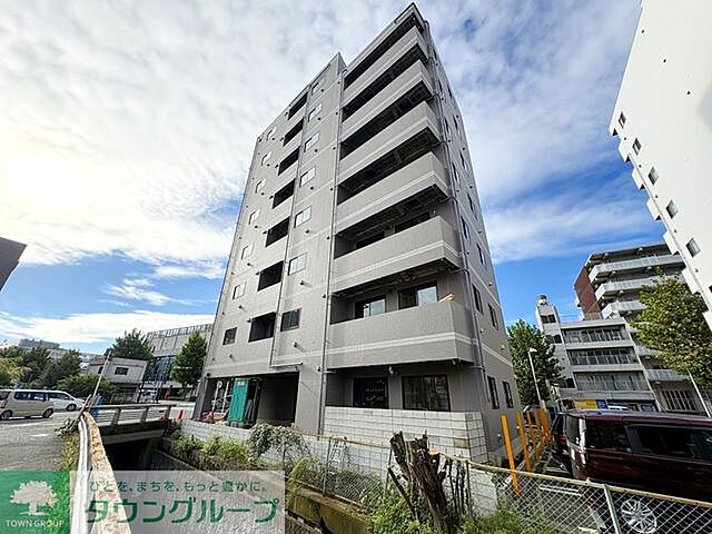 8 / 26