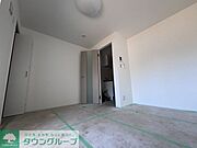 建築中