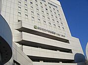 町田市立図書館 450m
