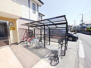 ★敷地内の屋根付駐輪場です★