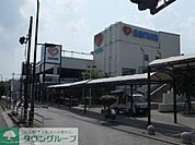 ザ・ダイソー三和鶴川店 486m