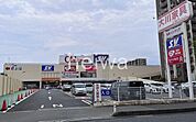 スーパーバリュー戸田店 徒歩5分。 330m