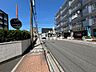 外観：前面道路含む現地写真