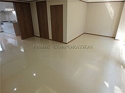 下馬アネックス 1階2LDKのリビング/ダイニング