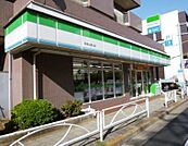 ファミリーマート 砧城山通り店（438m）