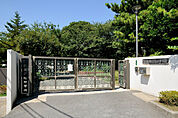港区立高松中学校（700m）