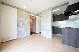 エルムコート 103 1階4LDKのリビング/ダイニング