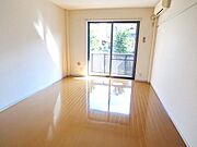 ☆南東向きの明るいお部屋☆