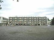府中市立浅間中学校 徒歩17分。中学校 1320m