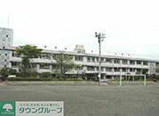府中市立府中第一中学校 徒歩13分。中学校 1030m