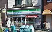 ファミリーマート加藤根岸店 徒歩1分。コンビニ 50m