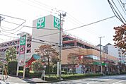 サミットストア 975m