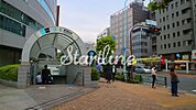 茅場町駅(東京メトロ 日比谷線) 徒歩4分。 320m