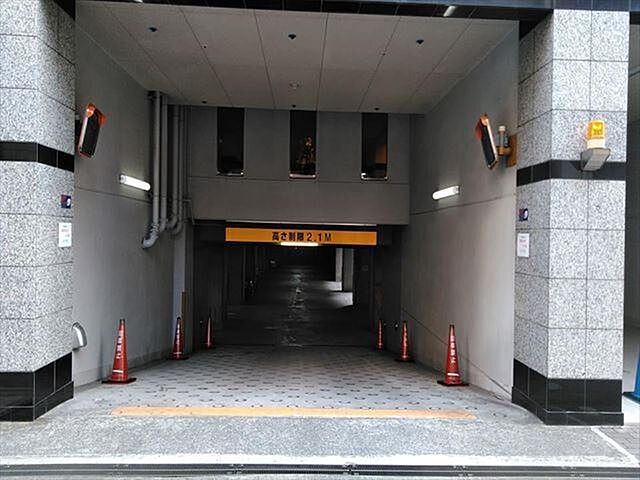 10 / 16