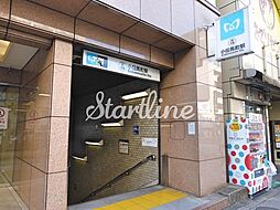 小伝馬町駅(東京メトロ 日比谷線) 徒歩9分。 670m
