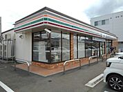 コンビニ「セブンイレブン長野大塚店まで655m」