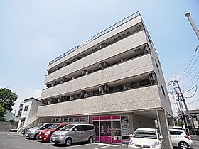 宮内サンハイツ本木 206-3F ｜ 東京都足立区本木西町（賃貸マンション1K・3階・24.00㎡） その1