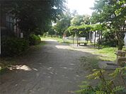 本木一丁目中公園（257m）