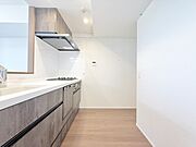 キッチンリフォーム済！即入居可能