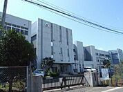 広瀬中学校（徒歩32分）2515ｍ