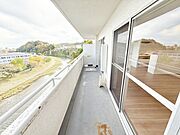 たっぷりの陽光に包まれる陽だまり住まい(^^