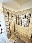 「宅配ボックスがあり、お仕事で忙しくても荷物が受け取れます」